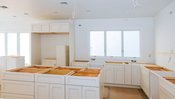 Maximize Your Kitchen Aesthetics with Creative Edge Cabinets' Custom Kitchen Countertops